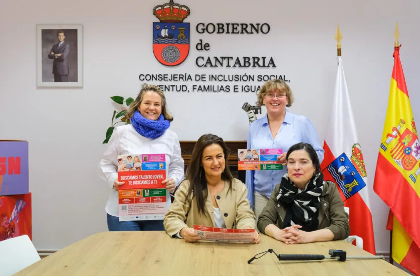  Gómez del Río traslada el apoyo del Gobierno al proyecto de la Fundación ONCE para captar talento y fomentar el empleo de los jóvenes con discapacidad