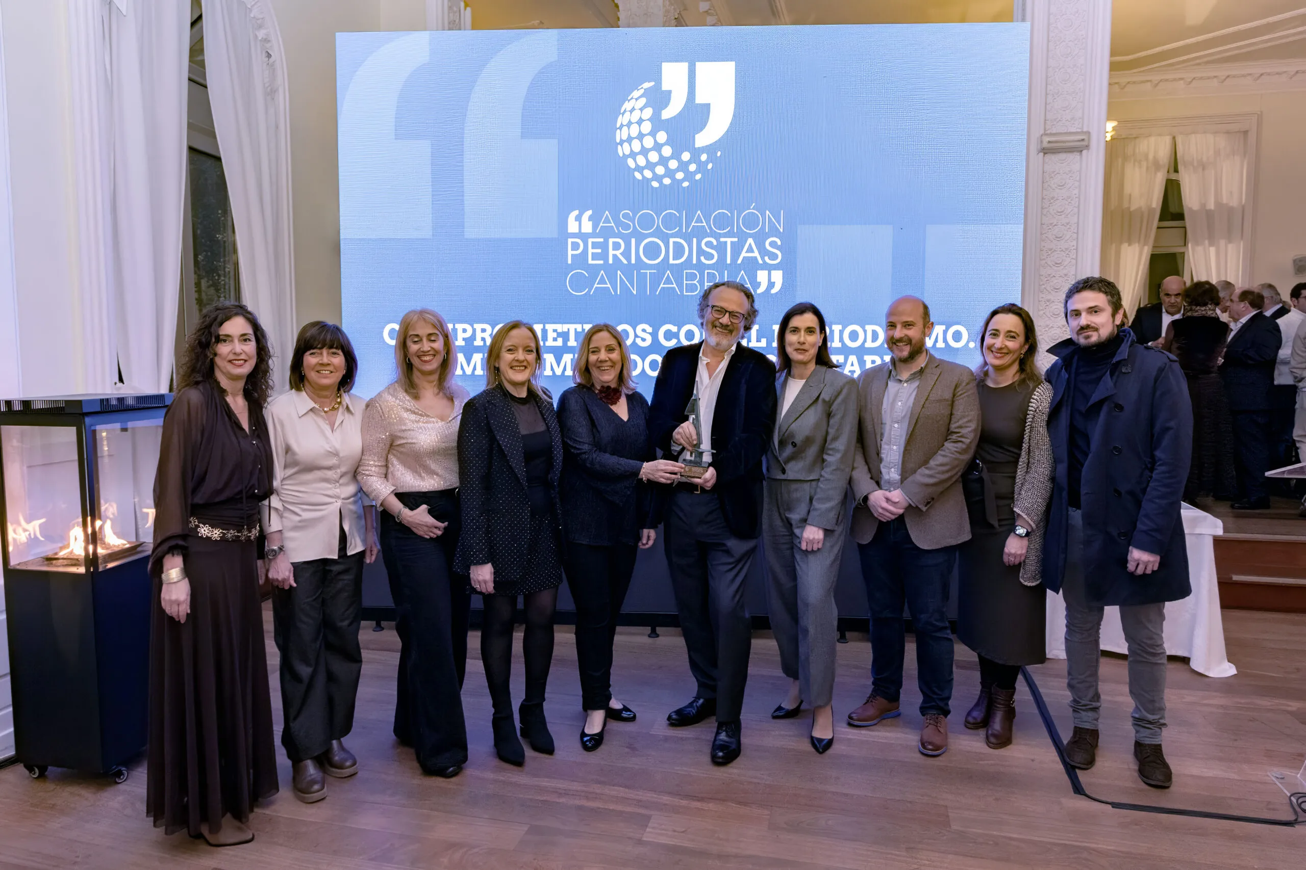 El Gobierno autonómico respalda la labor de los periodistas de Cantabria