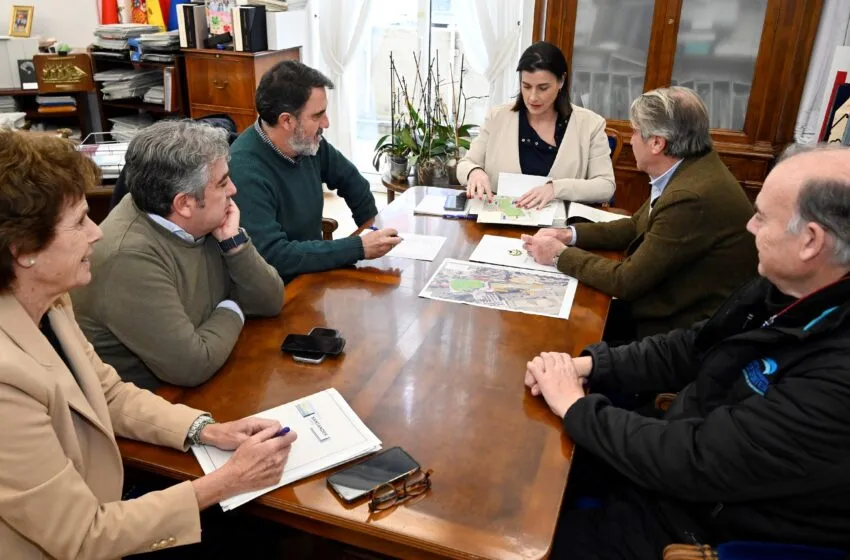 Ayuntamiento y Federación Cántabra llevarán a la Española el proyecto de pitch&putt de Mataleñas