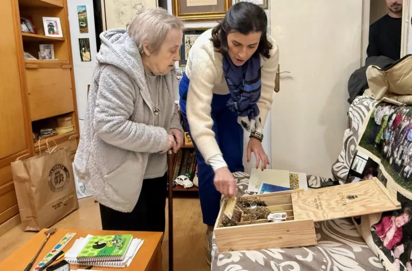  La alcaldesa visita a una de las usuarias más veteranas del servicio de ayuda a domicilio