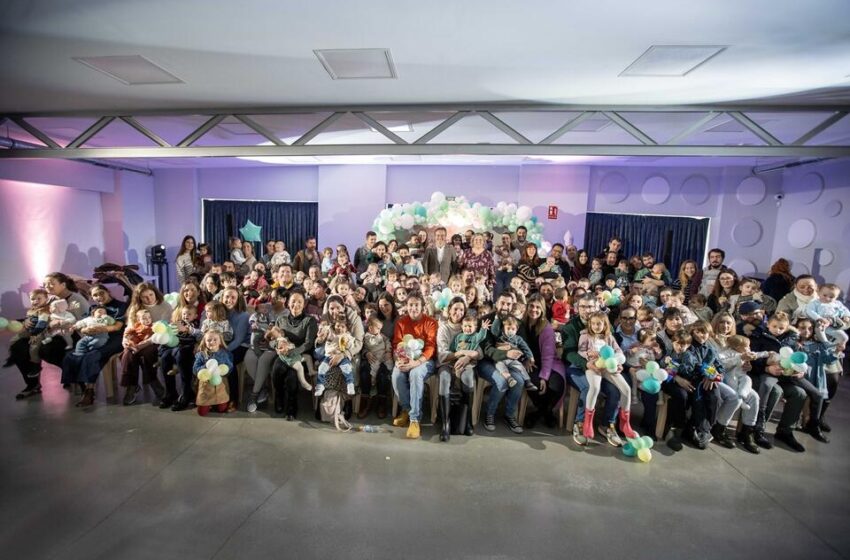  Camargo da la bienvenida, dentro del programa ‘Camargo Nido’, a 130 niños y niñas nacidos en el municipio desde 2024