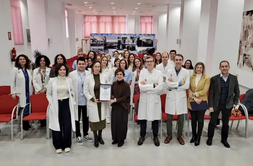 Noticias de Cantabria | El Cántabro | El Servicio de Farmacia Hospitalaria de Valdecilla certifica la excelencia de su atención al paciente externo con el sello Q-PEX