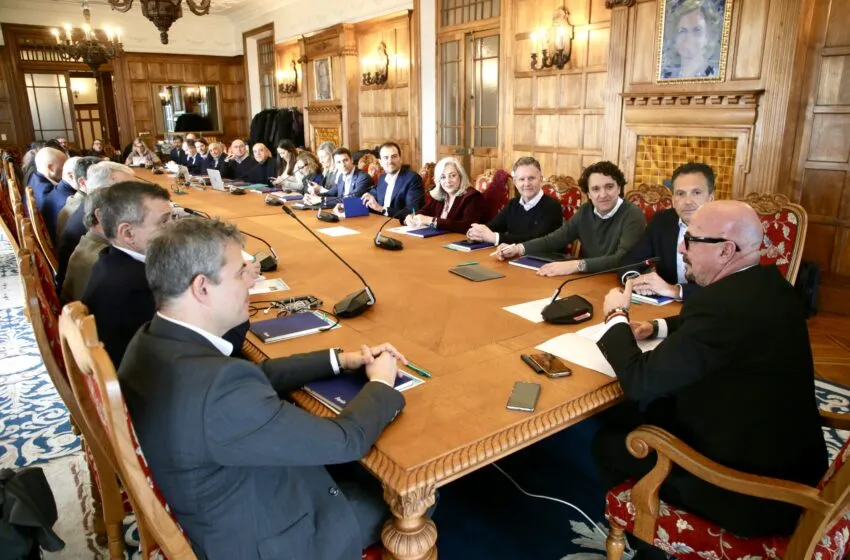  Cantabria avanza con Fenin hacia un «escenario real» donde la industria va a dejar de ser un proveedor para convertirse en cooperador necesario de la transformación sanitaria