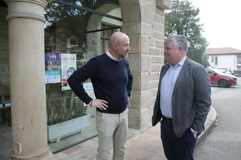 El Gobierno de Cantabria impulsa la digitalización rural en Puente Viesgo con un sistema de atención municipal 24/7 con inteligencia artificial