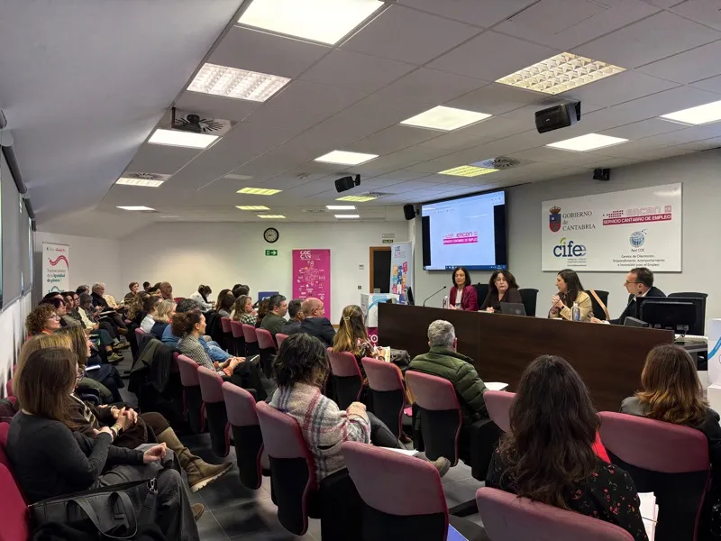 El Gobierno organiza un encuentro con agentes de empleo y de desarrollo local para dar a conocer el programa Relevo Cantabria entre emprendedores y empresarios de la región