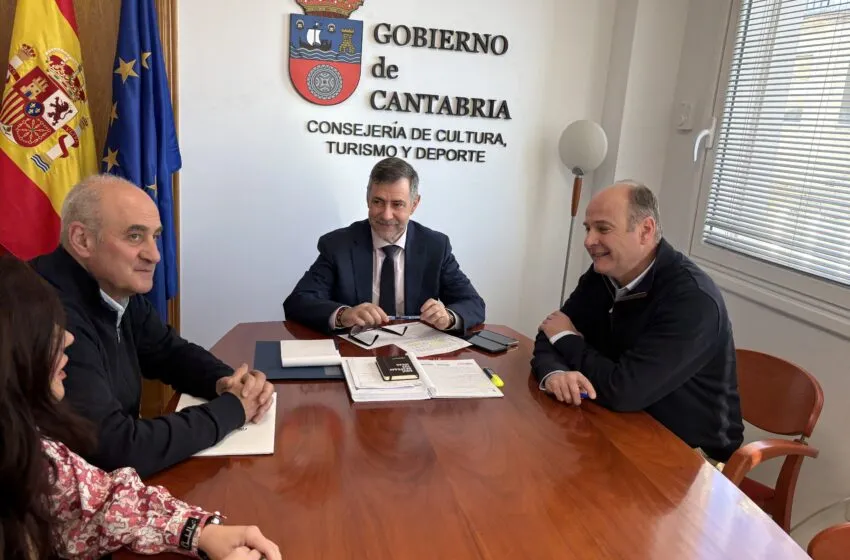  Martínez Abad reitera la voluntad del Gobierno en seguir colaborando con los proyectos solicitados por los municipios «a pesar del bloqueo presupuestario»