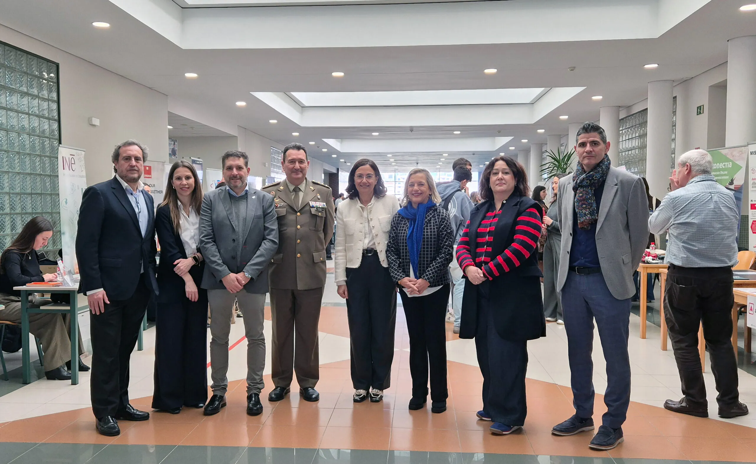 El Servicio Cántabro de Empleo participa en una nueva edición de la Feria de Empleo y Prácticas de la Facultad de Empresariales de la UC para incrementar la empleabilidad de sus estudiantes