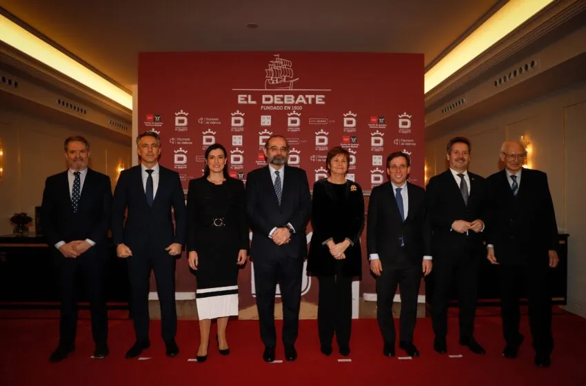  Igual recibe el Premio Taurino de ‘El Debate’ por el impulso a la Feria de Santiago