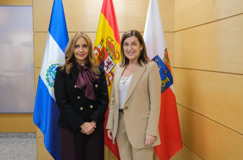 Noticias de Cantabria | El Cántabro | La presidenta Buruaga recibe a la embajadora de El Salvador en España, Anabella Machuca