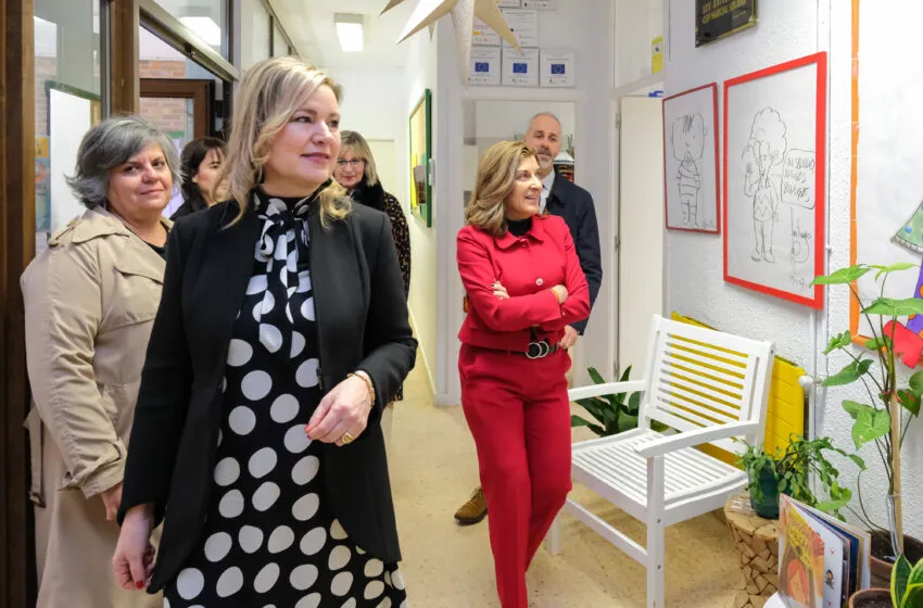  Buruaga anuncia que la ampliación del colegio Marcial Solana de Villaescusa «por fin» será una realidad el próximo curso