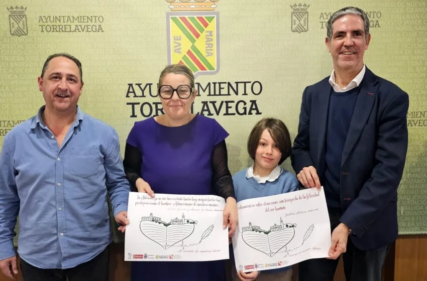  El alumnado de los Sagrados Corazones convierte los comercios de Torrelavega en escaparates literarios por la Semana de las Letras 2026