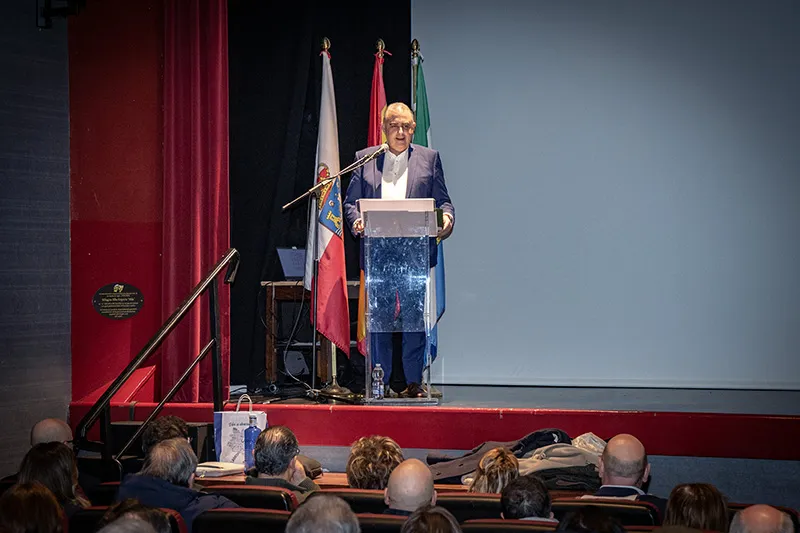 Media: «La rehabilitación del paseo marítimo de Laredo es un proyecto transformador al que no se puede renunciar»