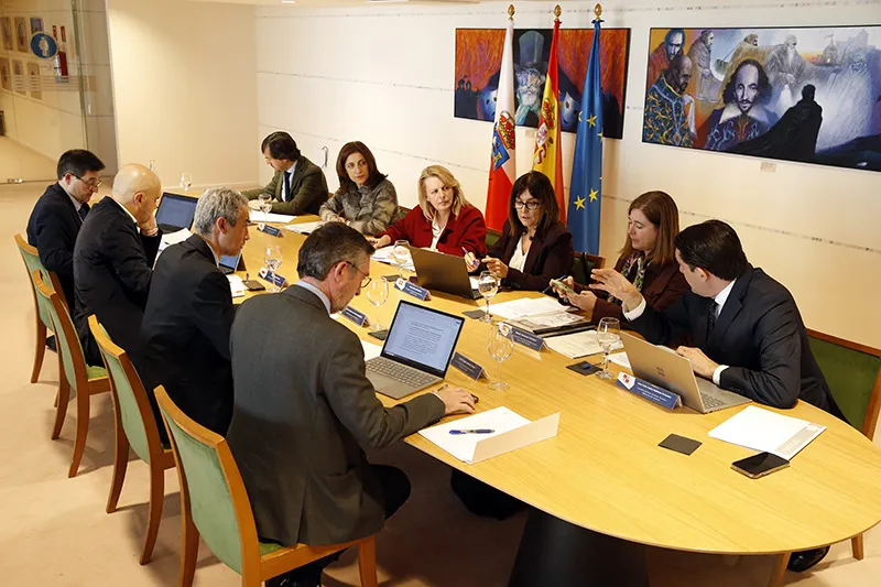  Comunidades Autónomas remiten a la Comisaria europea el informe de conservación favorable del lobo