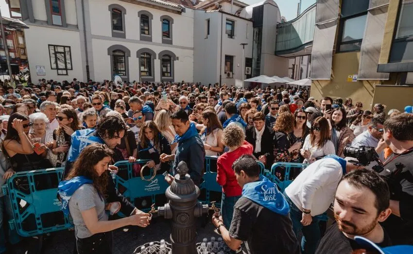  LA NUEVA PLAZA DEL CANCANEAO SE ESTRENA COMO SÍMBOLO DE IDENTIDAD Y DINAMIZACIÓN CON EL ÉXITO DEL “MILAGRO DEL VINO”