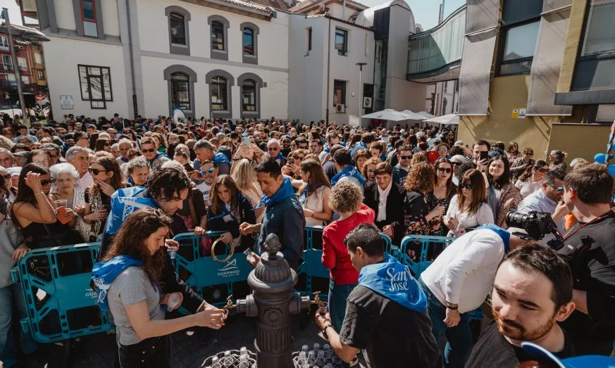 LA NUEVA PLAZA DEL CANCANEAO SE ESTRENA COMO SÍMBOLO DE IDENTIDAD Y DINAMIZACIÓN CON EL ÉXITO DEL “MILAGRO DEL VINO”