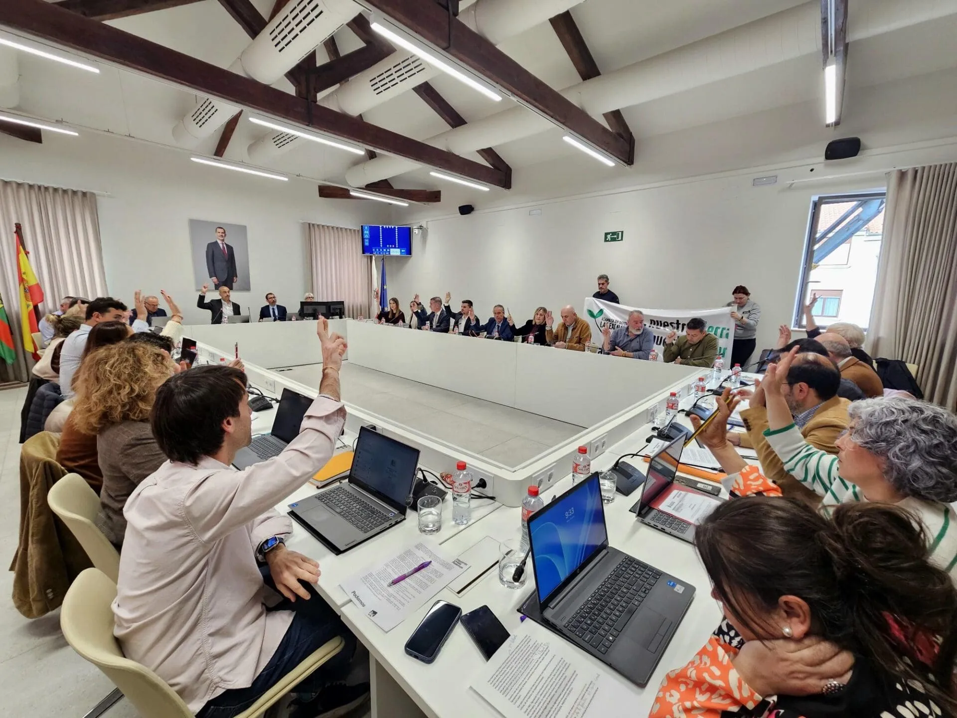 El Pleno aprueba denominar “Pasaje Manuel Egusquiza Ochoa” al vial peatonal que une la Avenida del Cantábrico y la calle Maestro Mediavilla