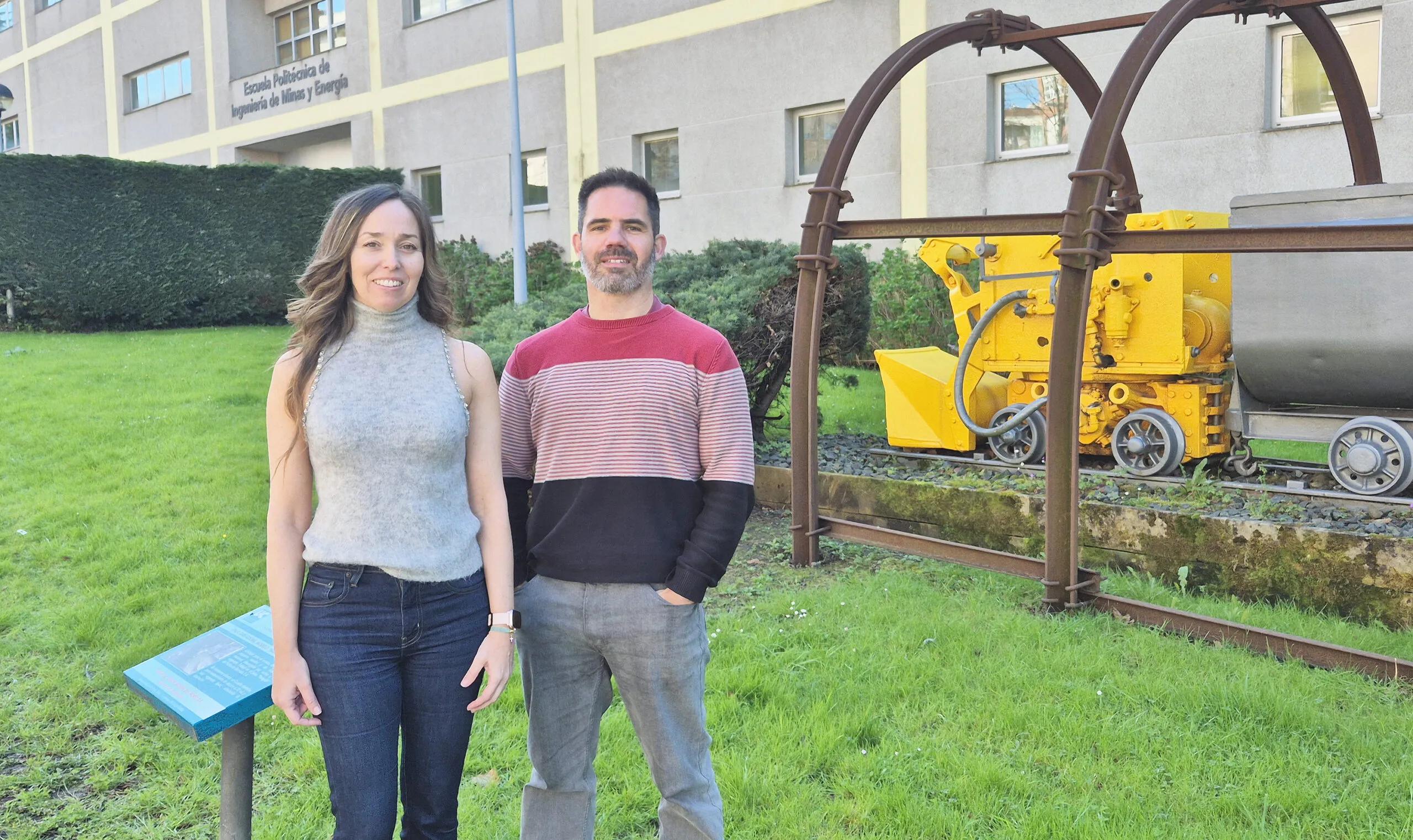 La realidad aumentada revoluciona la enseñanza en la Escuela de Minas de Torrelavega