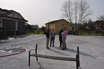 Noticias de Cantabria | El Cántabro | Las obras de la nueva pista deportiva y el área de juego infantil que el Ayuntamiento construye en el Barrio Los Riegos de Arce “avanzan a buen ritmo”