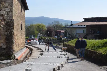  La recuperación del histórico barrio de La Edesa en Quijano encara su finalización tras una inversión municipal de más de 200.000 euros