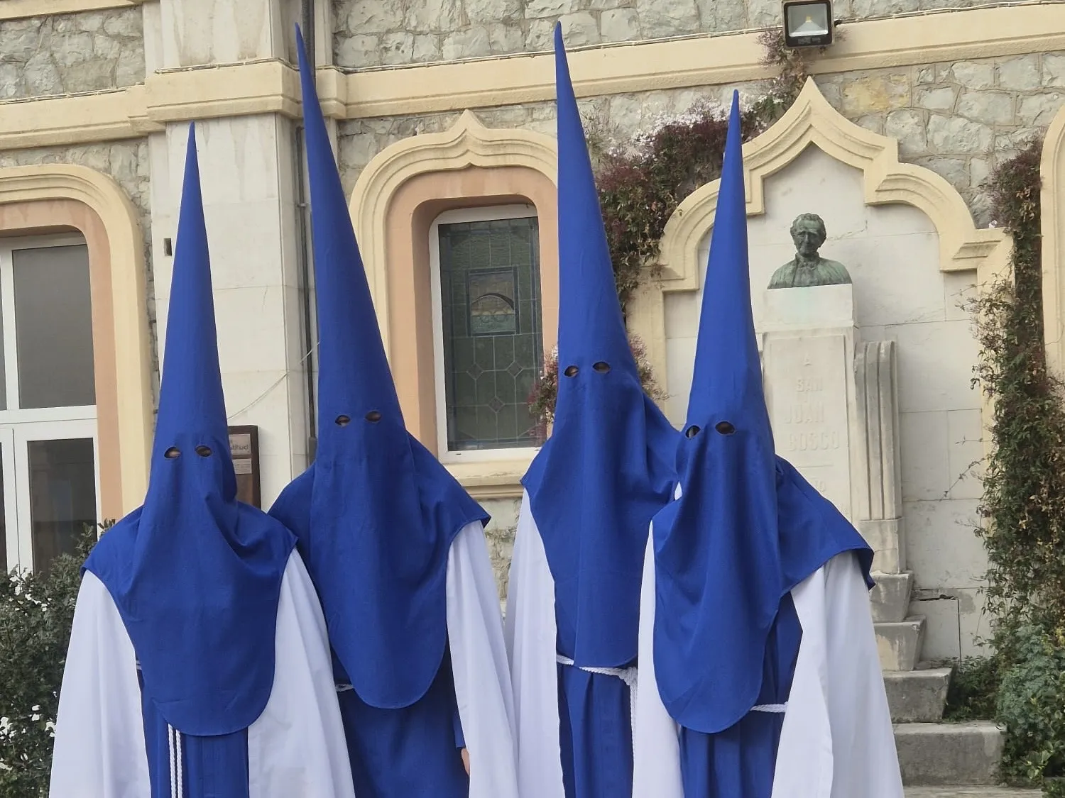 Santander estrena cofradía: nace la Salesiana del Amparo en el colegio María Auxiliadora