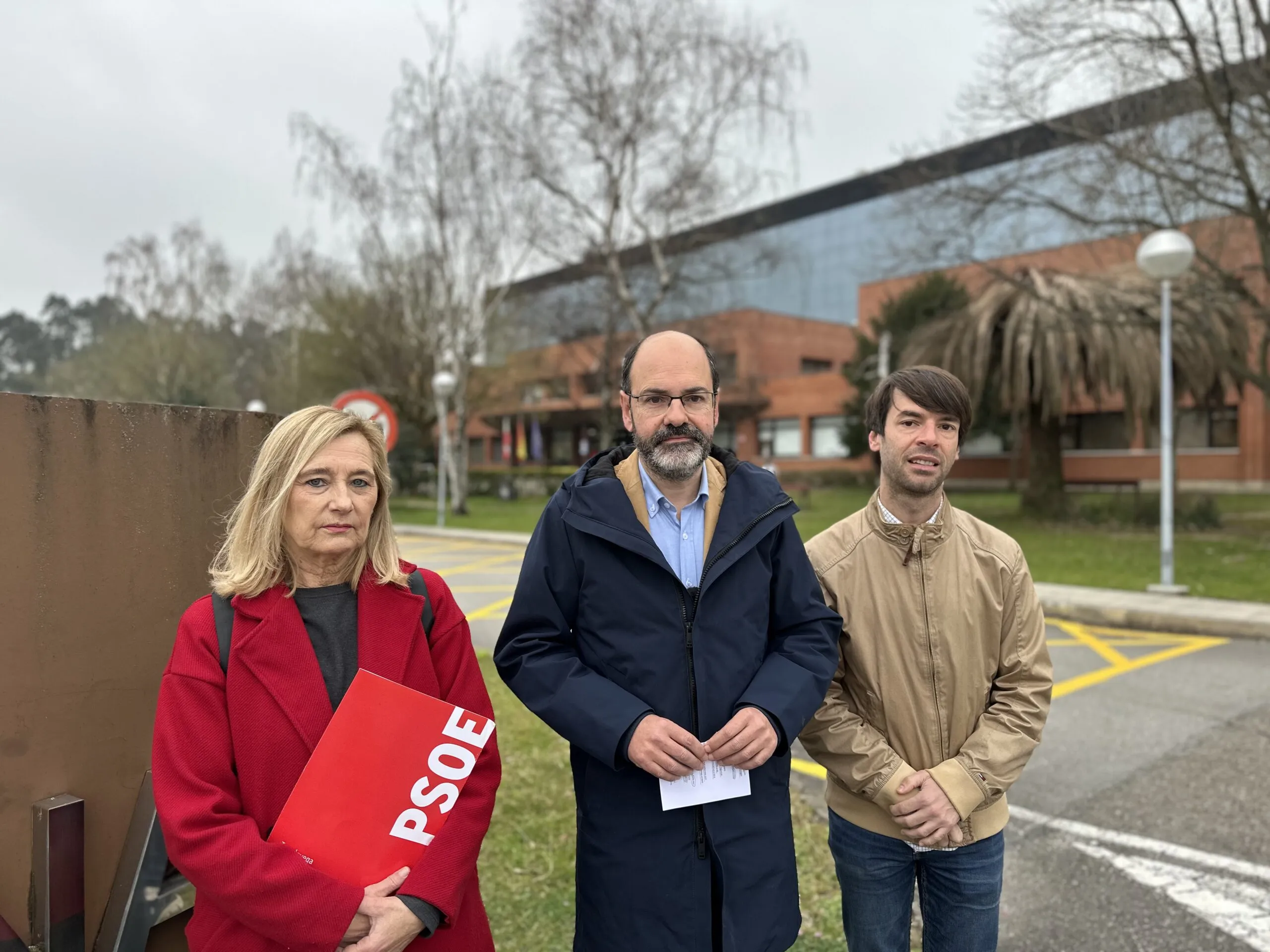 El PSOE denuncia retrasos de más de un mes en biopsias en Sierrallana frente a una semana en Valdecilla