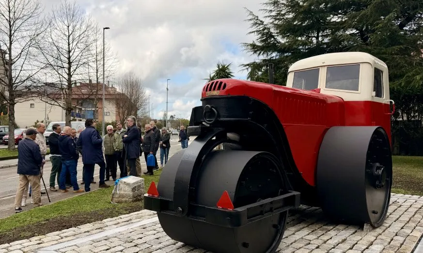 ASTILLERO RECUPERA UNA APISONADORA HISTÓRICA EN LA AVENIDA CHICLANA PARA PONER EN VALOR SU PASADO INDUSTRIAL