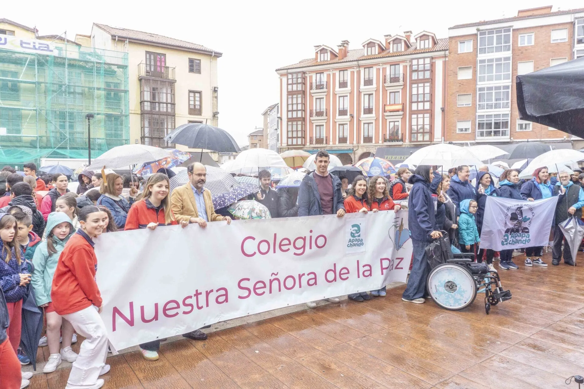 Jornada solidaria del Colegio La Paz a favor de la Asociación Apapachando