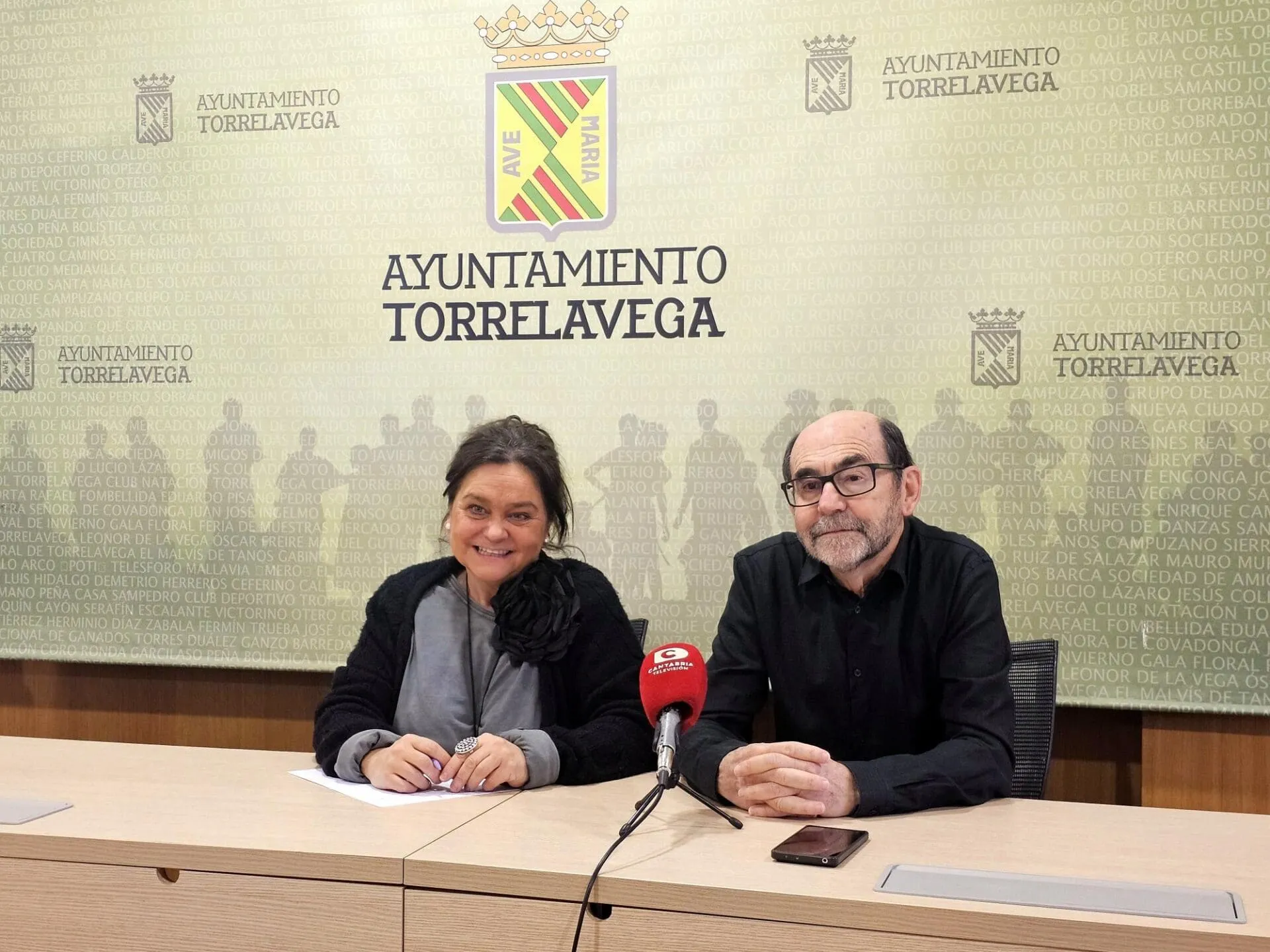Presentada la exposición “Mauro Muriedas, el latido de la madera”
