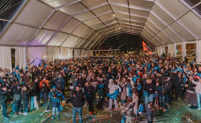  ASTILLERO DA EL PISTOLETAZO DE SALIDA A LAS FIESTAS DE SAN JOSÉ 2026 CON UN PREGÓN QUE REÚNE A MILES DE PERSONAS