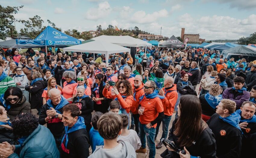 3.000 PEÑISTAS LLENAN DE AMBIENTE Y COLOR LAS CALLES DE ASTILLERO EN EL CONCURSO DE “ALUBIAS CON…”