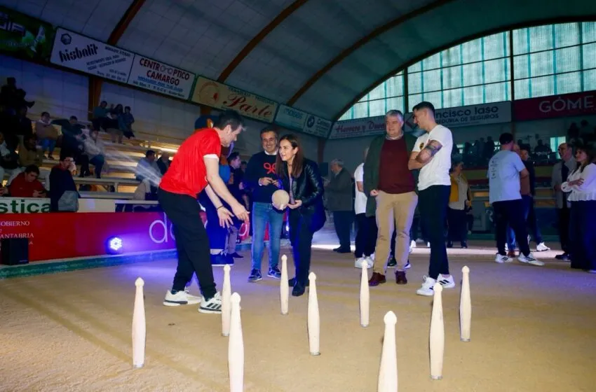 El Gobierno de Cantabria participa en la ‘Birle Cup 2026’, la tercera edición de una prueba deportiva que «acerca» el bolo palma a los más jóvenes de la región
