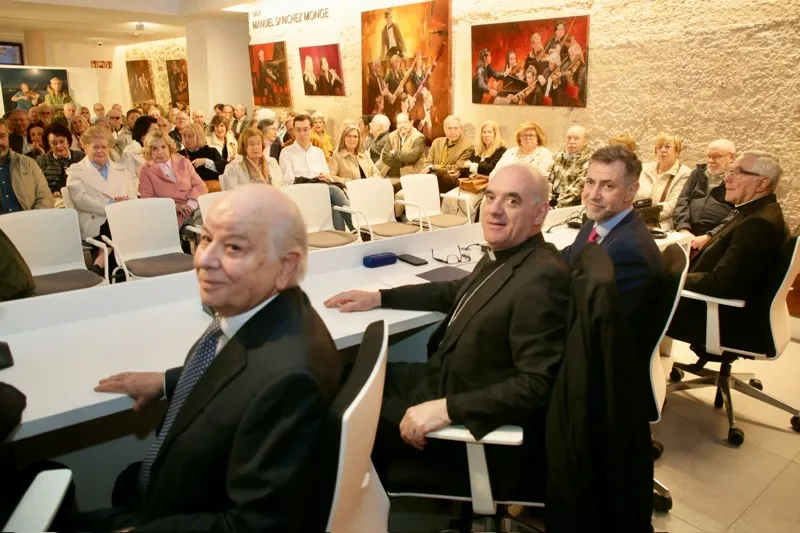 Martínez Abad destaca la maestría de la serie sobre el jazz del pintor Indalecio Sobrino