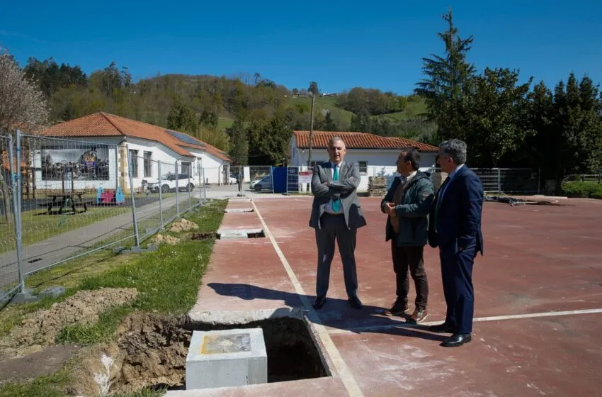 Media visita en Molledo varias actuaciones que cuentan con una inversión superior a los 890.000 euros