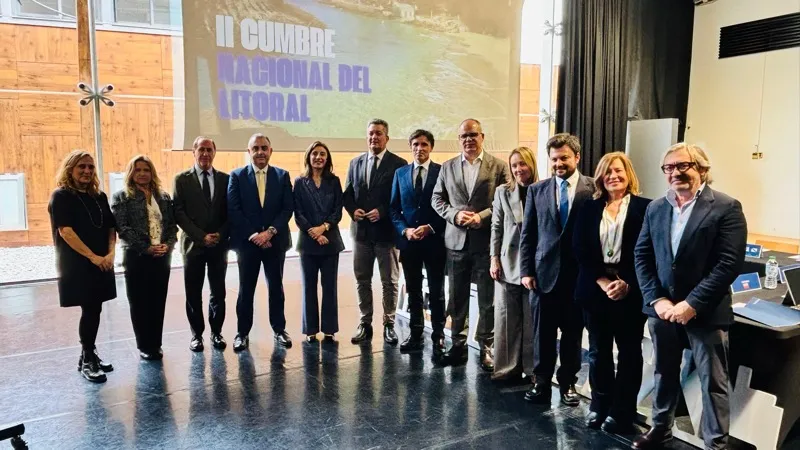  Media destaca la unidad de las comunidades con litoral para impulsar una nueva la Ley de Costas que sea compatible con la defensa de los ciudadanos y la actividad económica