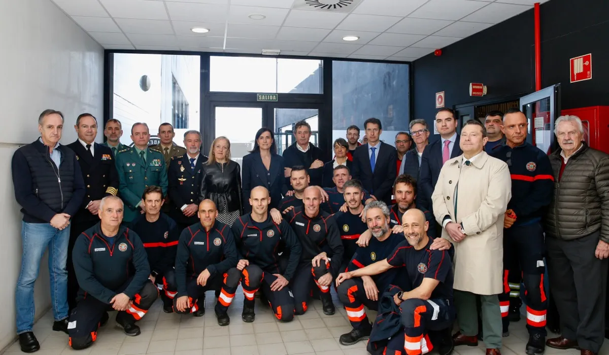 La consejera de Presidencia y Seguridad ensalza la labor de los bomberos en la celebración de su patrón en Santander