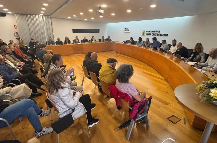  La alcaldesa de Bezana garantiza el rigor legal frente a futuros proyectos en la urbanización San Juan de la Canal