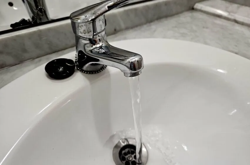  Últimos días para solicitar la bonificación del agua, alcantarillado y recogida de residuos en Torrelavega