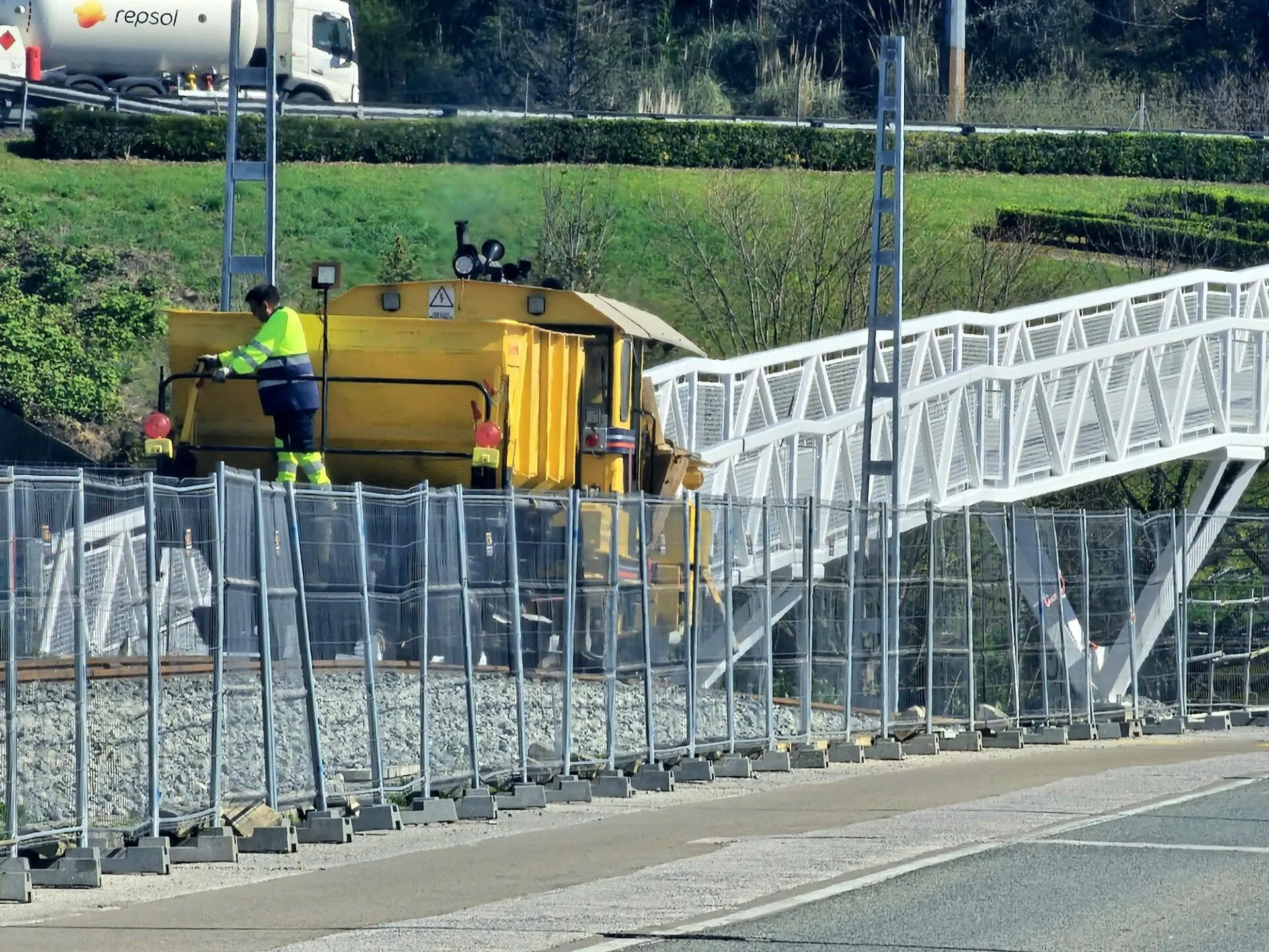 AVISO: apertura de la prolongación de la pasarela peatonal que cruza la vía auxiliar