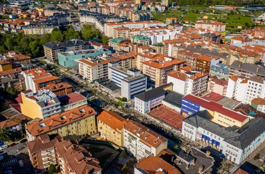 Torrelavega licita la adquisición de un pavimento de madera portátil para la celebración de eventos culturales y deportivos