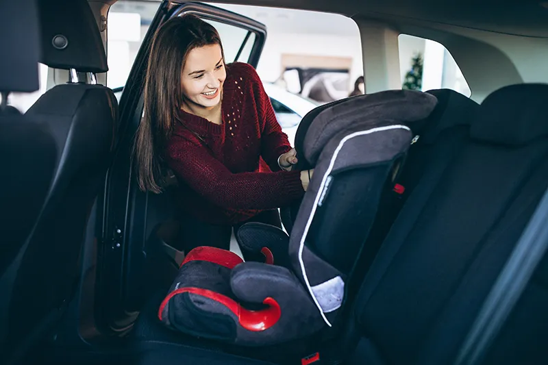 El Gobierno destaca la importancia de utilizar sistemas de retención infantil homologados con motivo de la campaña de vigilancia de Tráfico