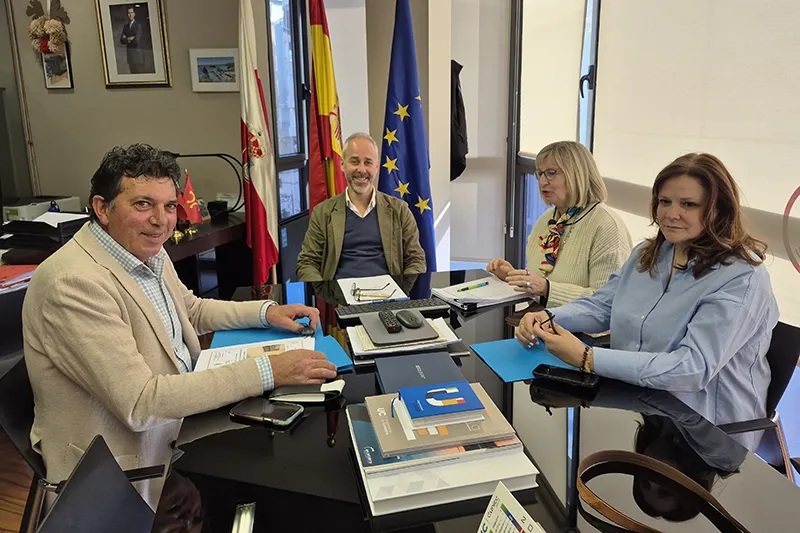 Noticias de Cantabria | El Cántabro | Educación se compromete a abordar las obras de renovación de aseos y aulas en el CEIP Benedicto Ruiz de Ajo
