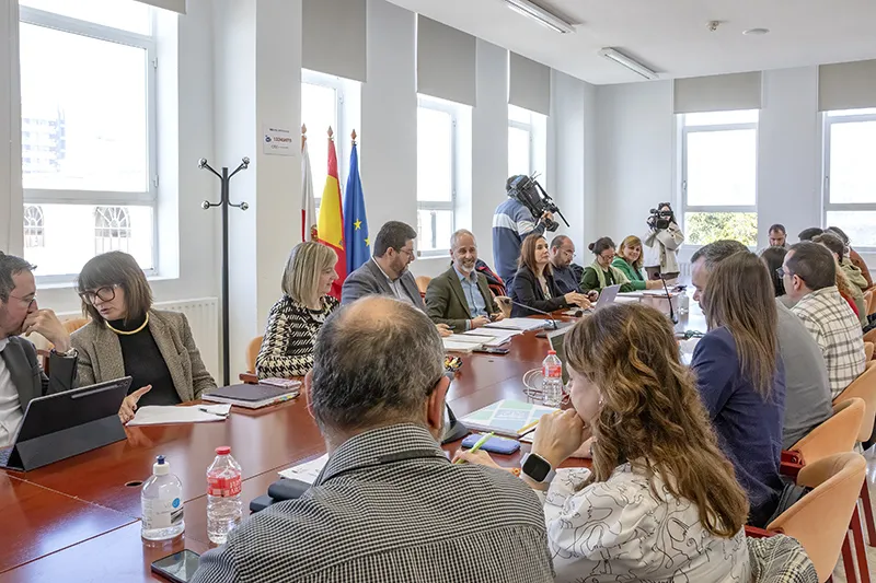 Educación y la Junta de Personal Docente alcanzan un preacuerdo para la mejora salarial del profesorado