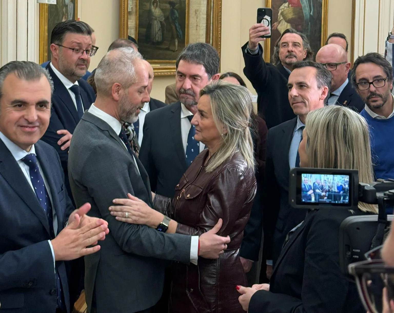 Cantabria solicita un grupo de trabajo y financiación para abordar una bajada progresiva de ratios y la reducción de horas docentes