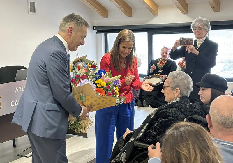 Gómez del Río reivindica el papel de las mujeres rurales como motor de los pueblos de Cantabria