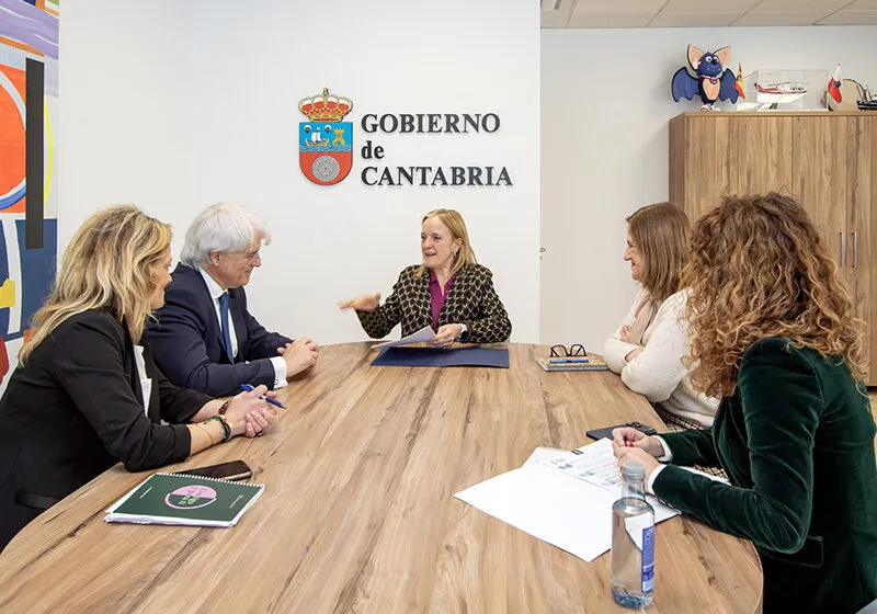  Gobierno de Cantabria y Consejo General de la Abogacía Española analizan la implantación de los tribunales de instancia y de la nueva oficina judicial