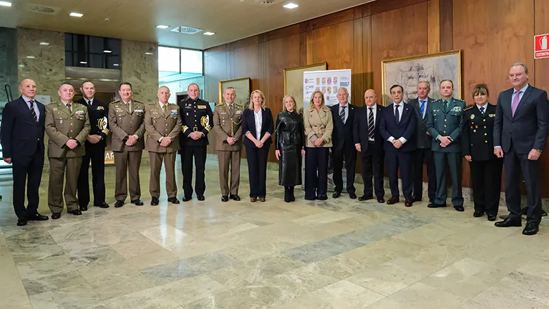 Urrutia agradece la solidaridad de Cantabria con Valencia en un homenaje a los voluntarios que participaron tras la DANA