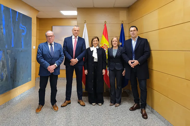 El Gobierno y la Federación de Municipios de Cantabria trabajarán conjuntamente para elaborar un catálogo de puntos de intervención en instalaciones obsoletas de Telefónica