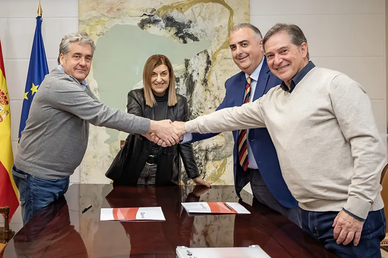 El Gobierno de Cantabria y el Ayuntamiento de Reinosa formalizan la cesión de 5 viviendas para alquiler asequible
