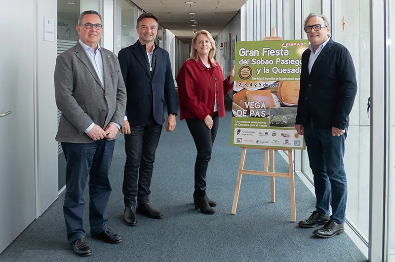 La consejera de Desarrollo Rural y el alcalde de Vega de Pas presentan la Gran Fiesta del Sobao Pasiego y la Quesada