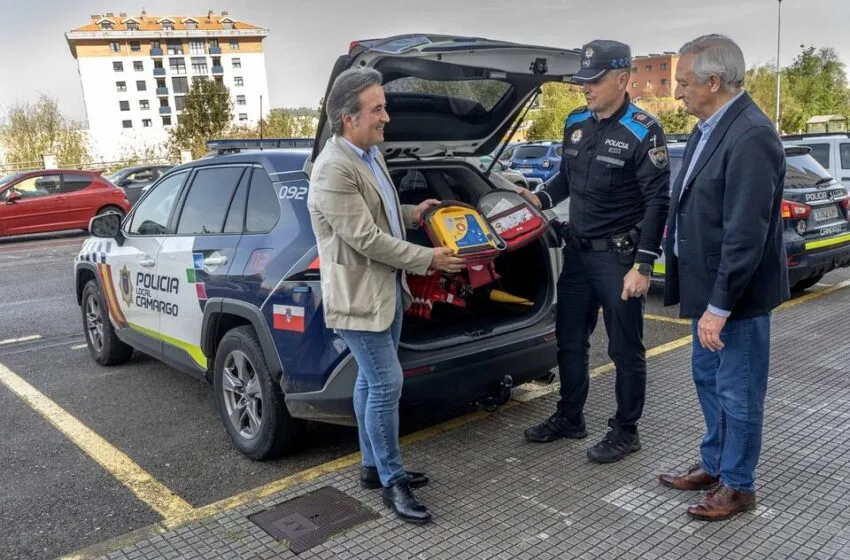  La Policía Local de Camargo incorpora desfibriladores en patrullas para actuar con rapidez ante emergencias cardíacas